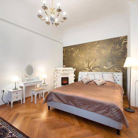 Codelli Deluxe Fresco City Centre App With Balcony Ljubljana Exterior foto