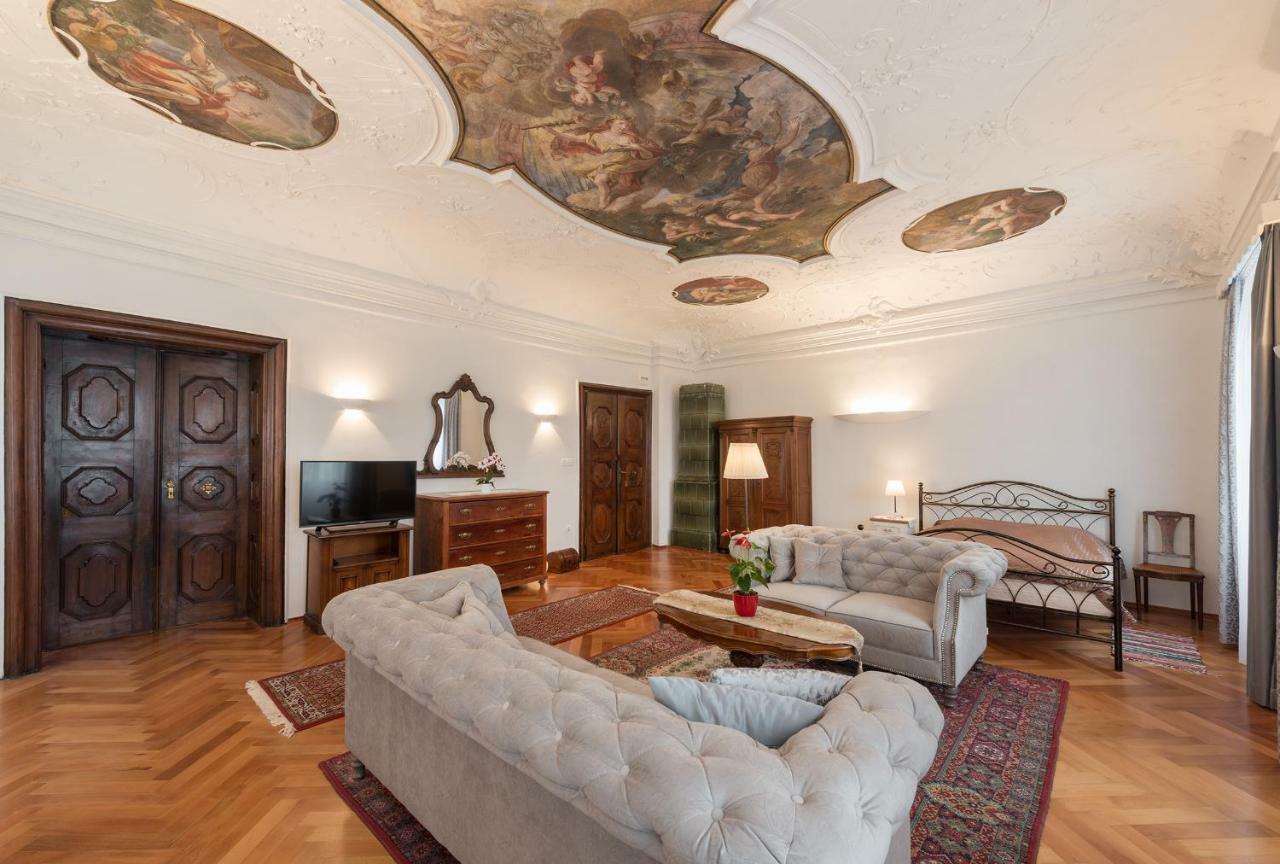 Codelli Deluxe Fresco City Centre App With Balcony Ljubljana Exterior foto